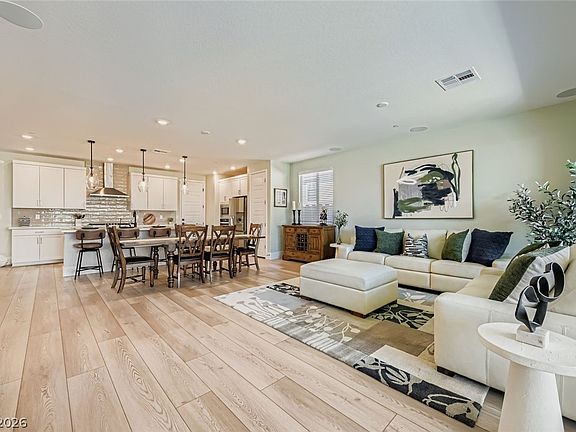 5th image of 10056 Carmine Clay Dr
