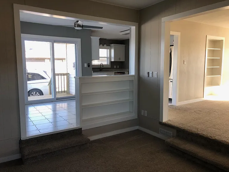 202 SE Park View Dr — Photo 7