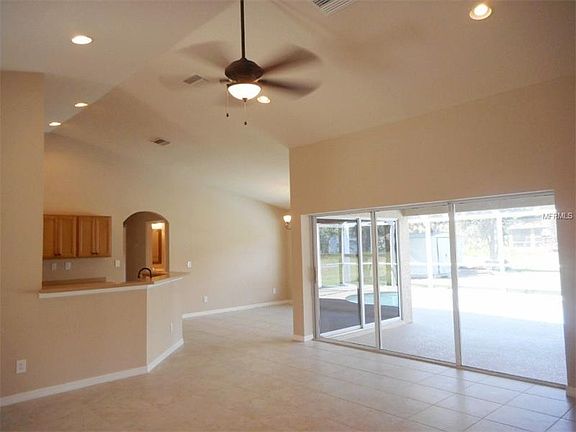 4th image of 2596 N San Mateo Dr