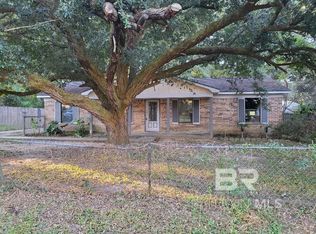 8321 Valley Ln, Irvington, AL 36544