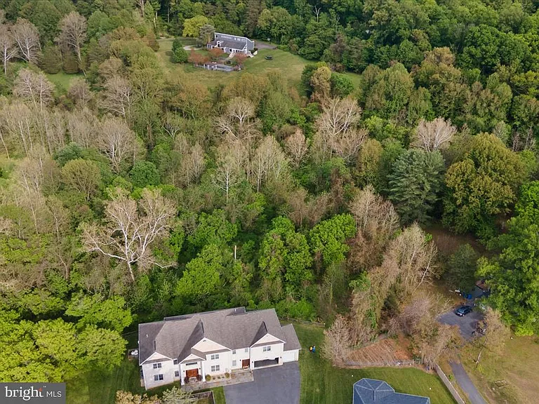 12107 Glen Mill Rd — Photo 42