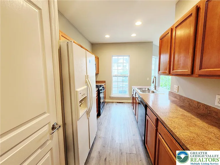 8513 Gateway Rd — Photo 21