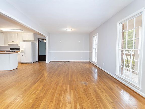 4th image of 3640 Westminster Way