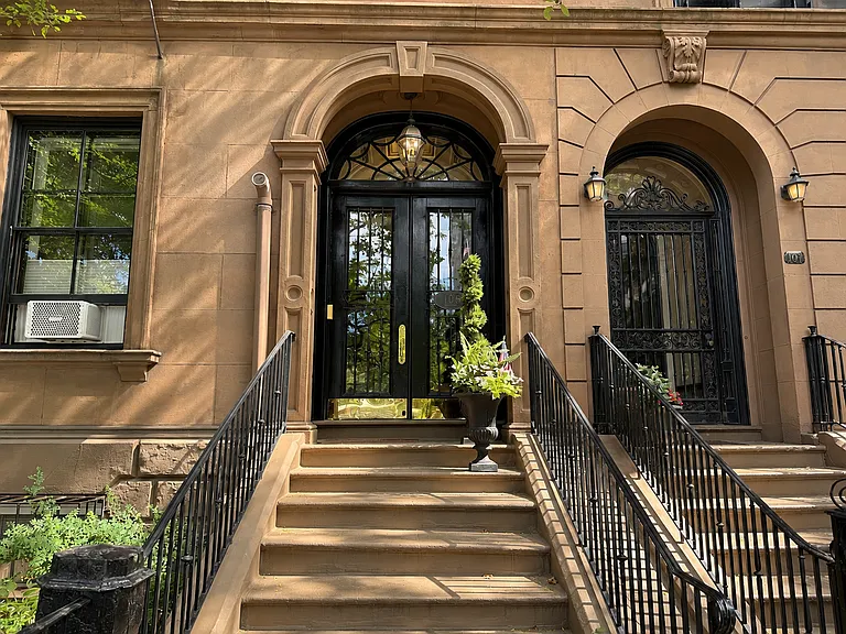 105 Beacon St #4 — Photo 11