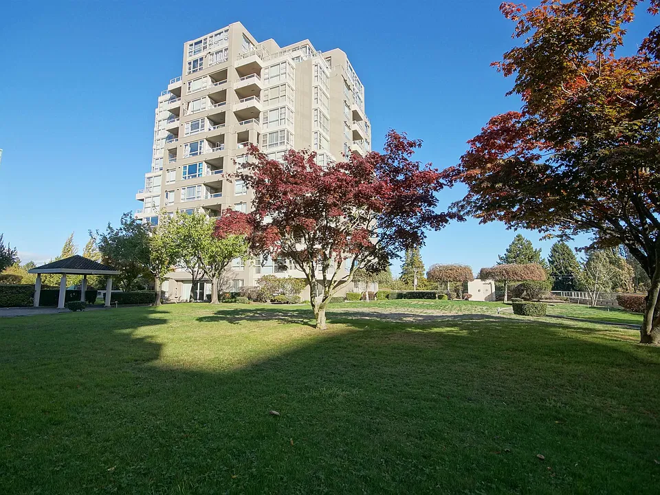 8297 Saba Rd #806