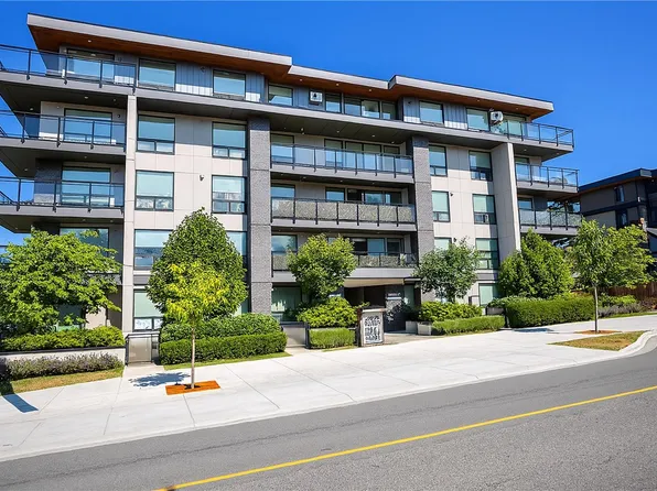 119 Haliburton St #306, Nanaimo, BC V9R 4V9