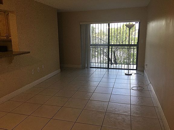 3rd image of 690 W Park Dr APT 208-2