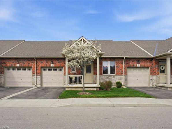 3 Ecker Ln, Hamilton, ON L0R 1C0