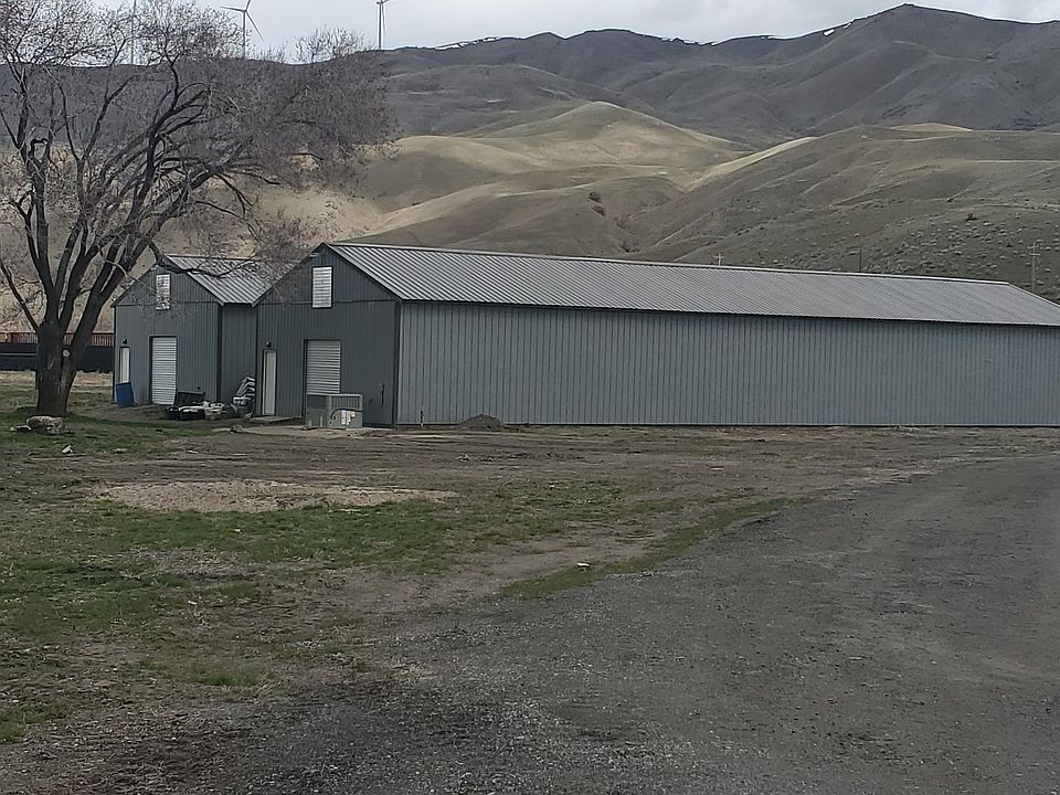 2nd image of 300 Oregon Trail Hwy