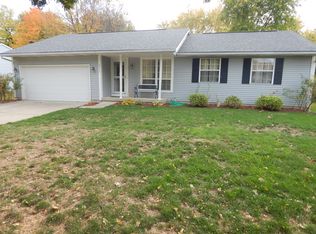 2413 Dorothy Ln, Grove City, OH 43123