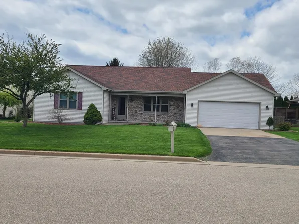 2165 Deer Haven Dr, Menasha, WI 54952