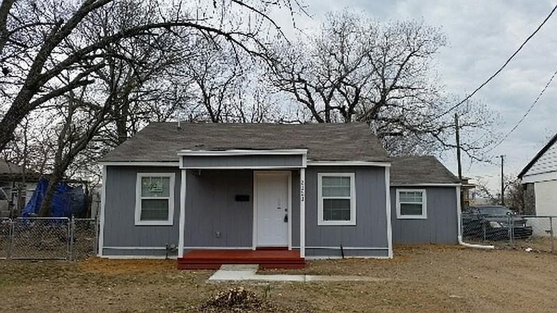 1st image of 2121 Lolita Dr