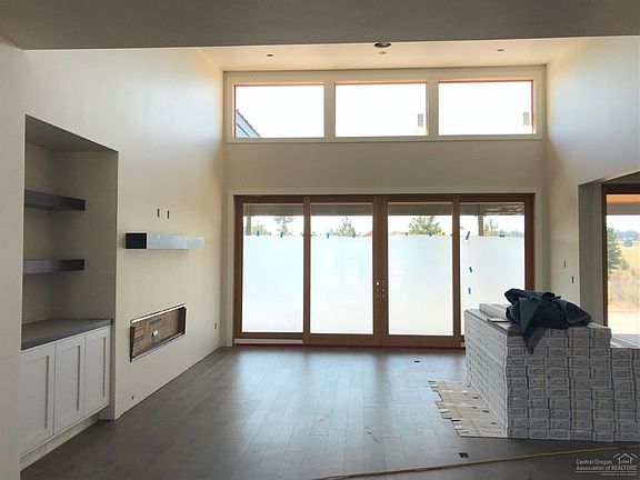 2nd image of 61795 Hosmer Lake Dr