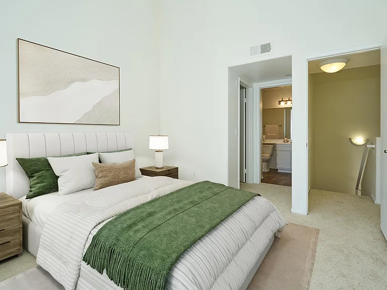 River Ranch Townhomes & Apartments — Photo 50