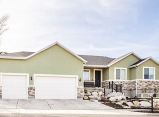 594 Spruce Glen Rd, Salt Lake City, UT 84107