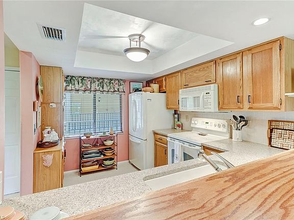 2nd image of 5250 Fox Hollow Dr APT 518
