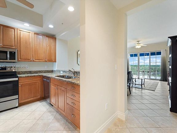 5th image of 5068 Annunciation Cir #4302