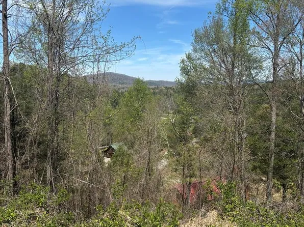 200 Carolina Fox Cir #34, Murphy, NC 28906