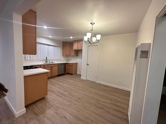 4th image of 4850 Van Noord Ave #2
