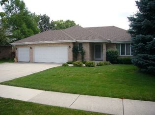 1880 Cambridge Ln, New Lenox, IL 60451