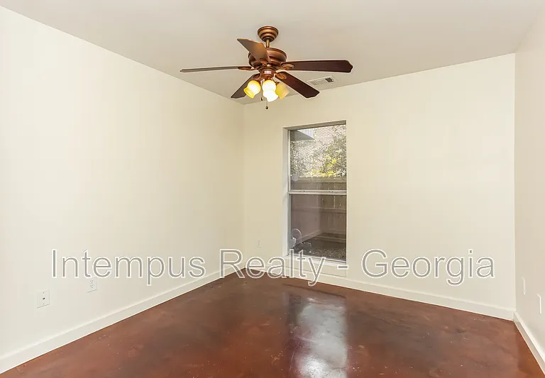 241 Maynard Ter #5 — Photo 15