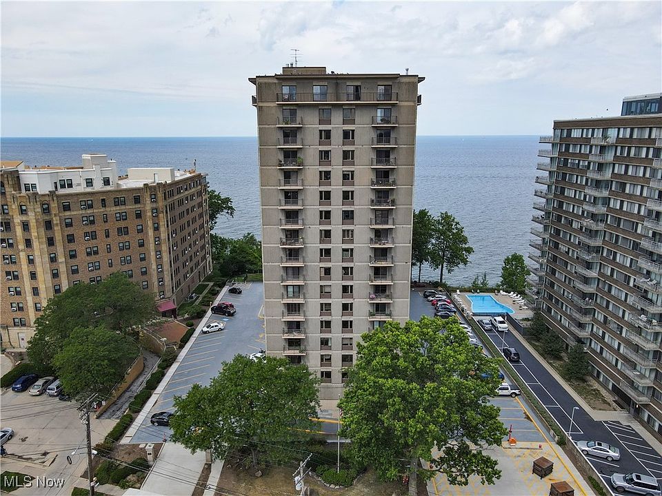 1st image of 12500 Edgewater Dr APT 208