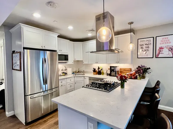 88 F St #2, Boston, MA 02127