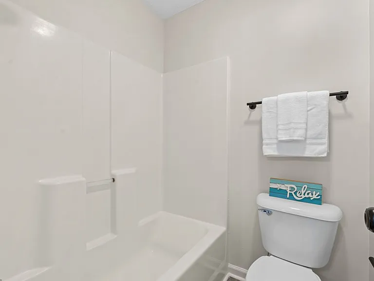 412 Pinehurst Ln #15F — Photo 13