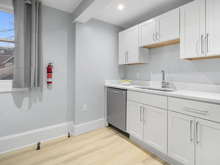 104 Harvard Pl — Photo 131