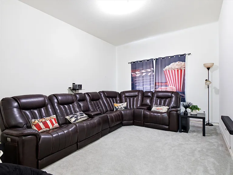 4101 Carmel Mountain Dr — Photo 13