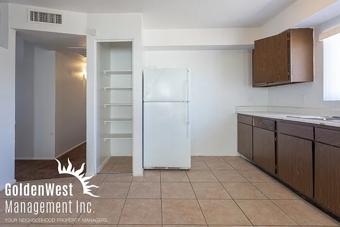 4434 W Sunnyslope Ln — Photo 7
