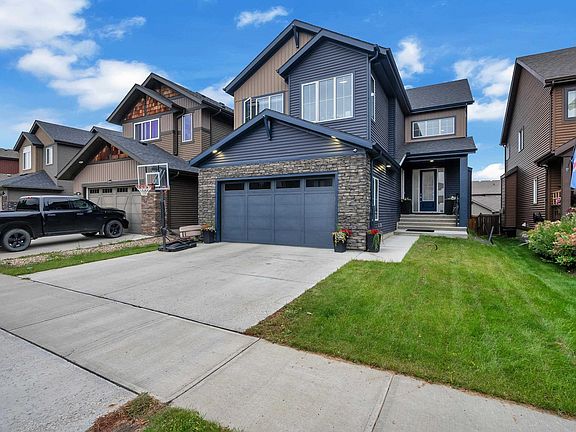 2nd image of 1409 Graydon Hill Way SW