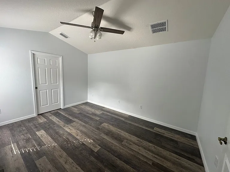 6010 Skylarkcrest Dr — Photo 4