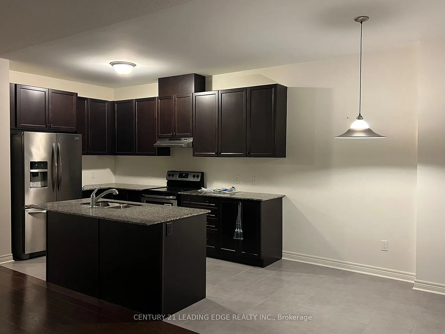 4 bed, $3,400 — Photo 4