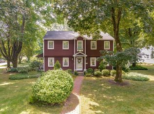 232 Captain Rd, Longmeadow, MA 01106