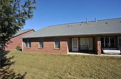 2nd image of 252 Waterford Ct
