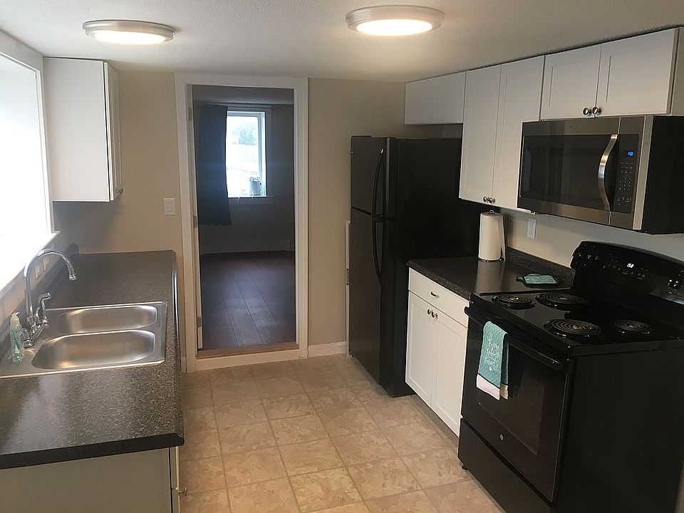 2nd image of 199 Center St