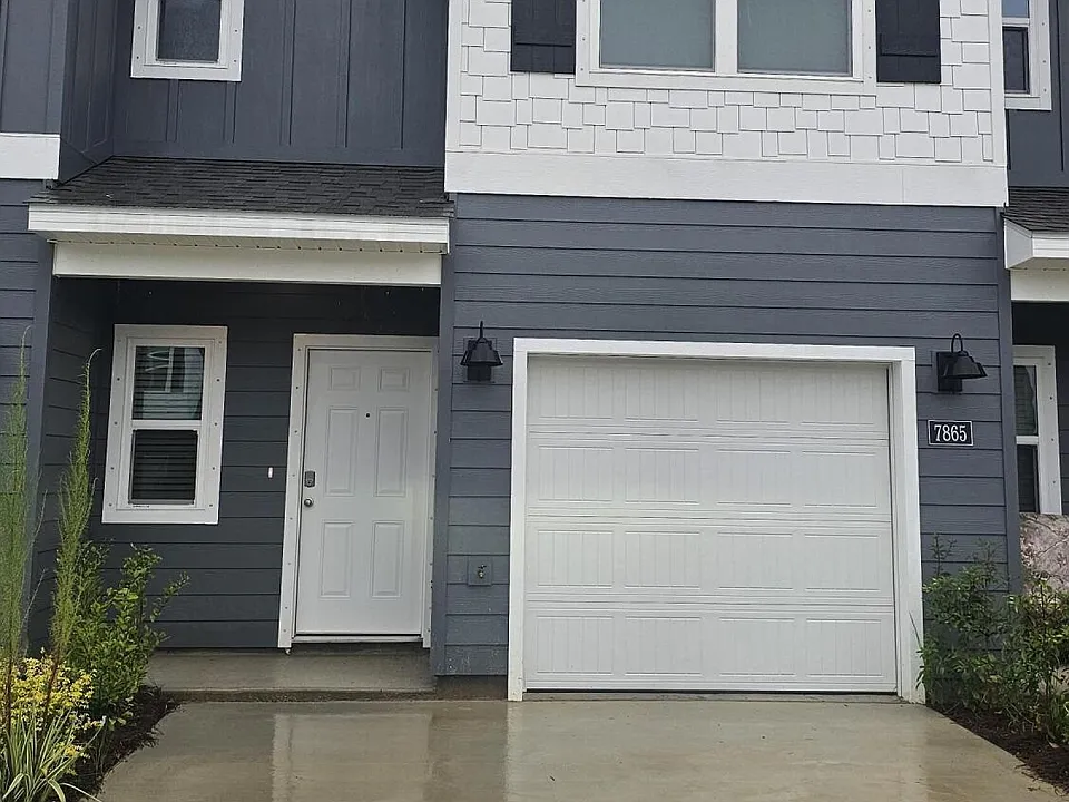 7865 Reagan Ct