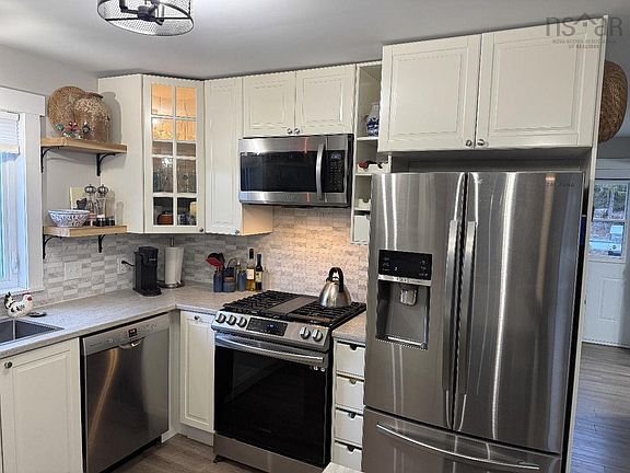 5th image of 244 Macdonald Rd