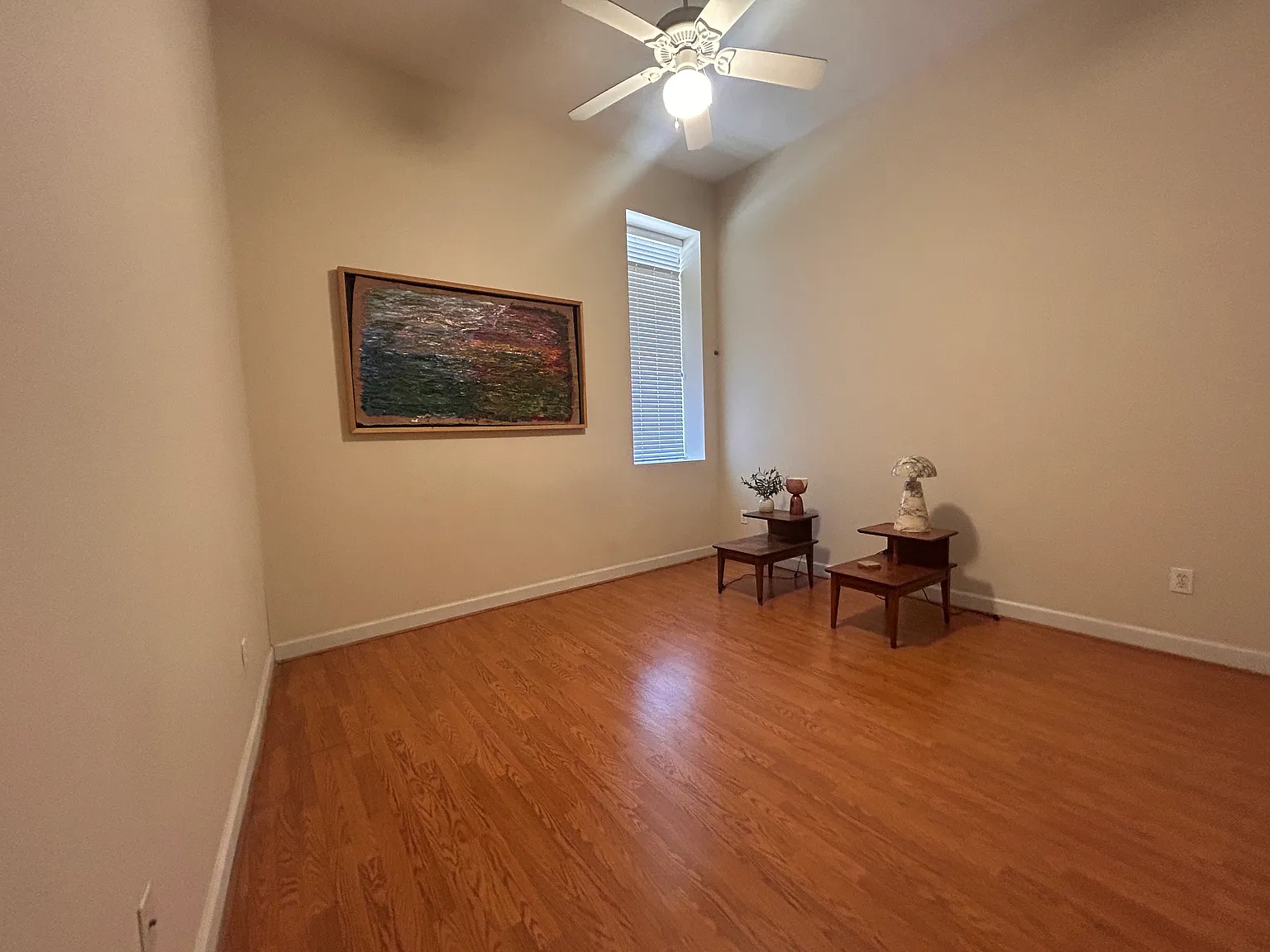 1 bed, 1400 sqft, $1,250 — Photo 2