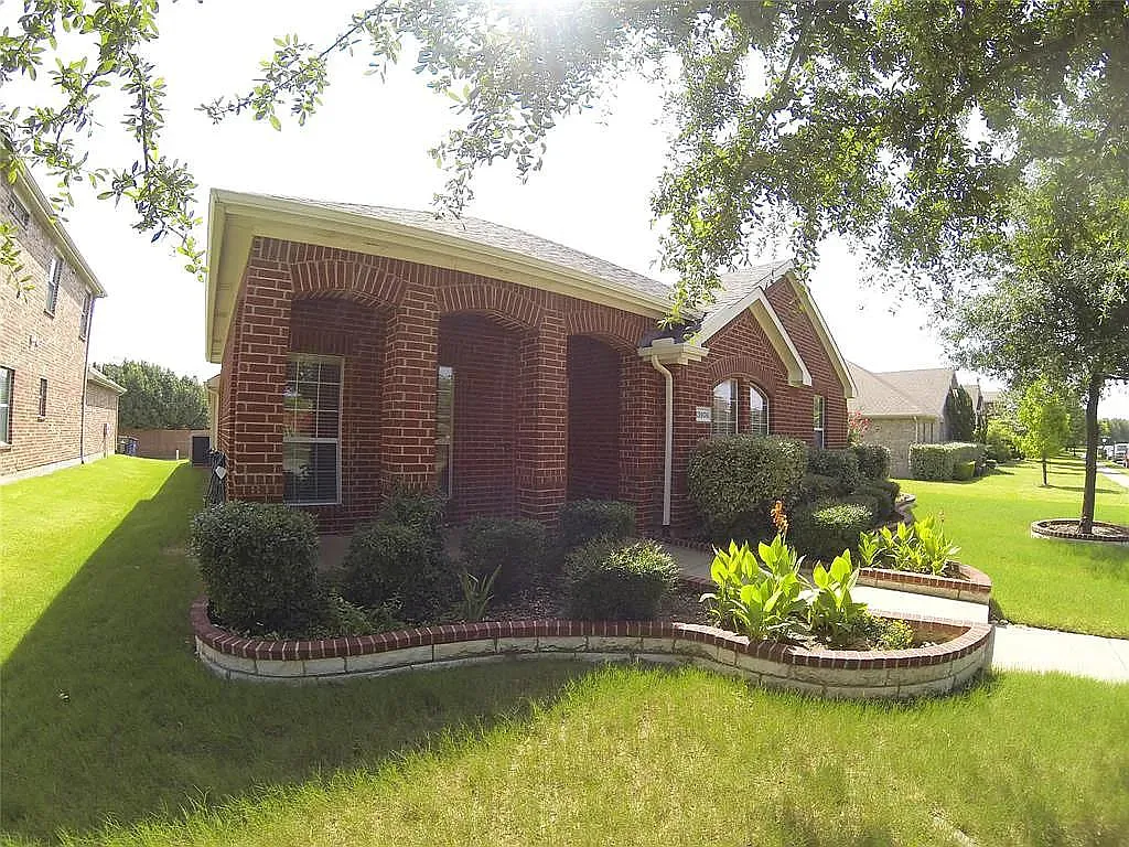Building Photo - 13906 Fall Harvest Dr