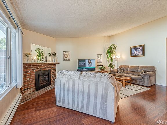 5th image of 4214 84th St NE APT 1