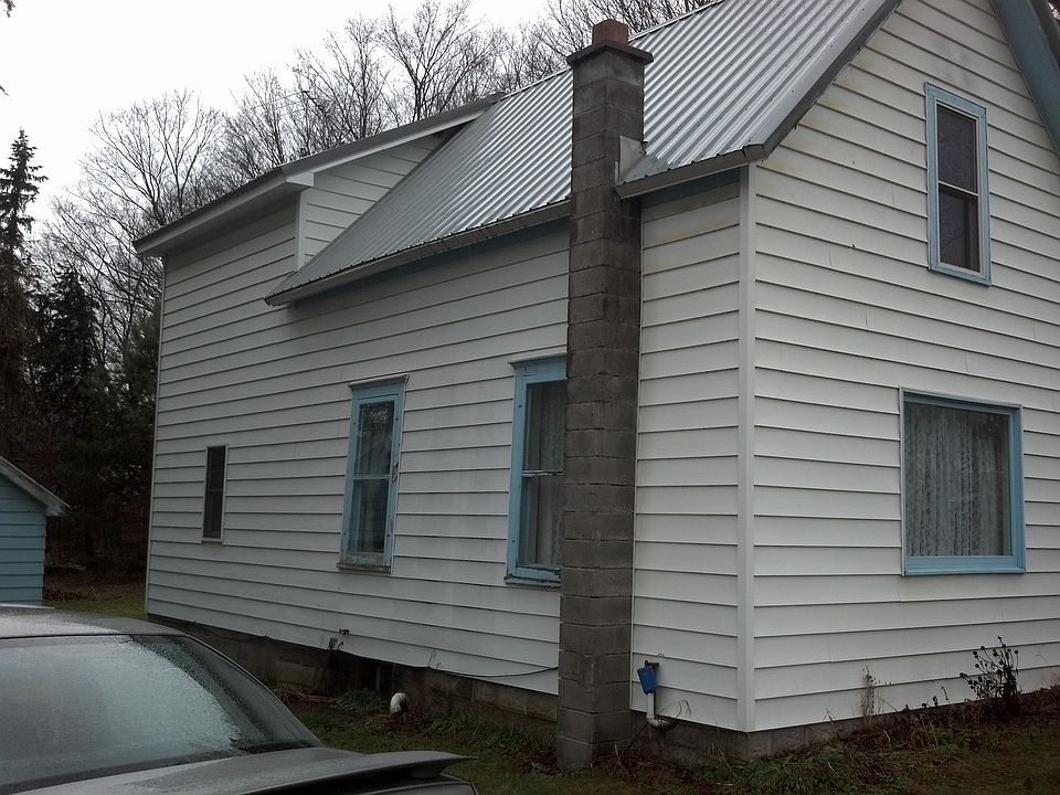 2nd image of 9031 Concrete St