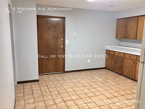 5th image of 424 Macomb Ave NW