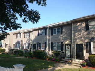 5257 Washington St, West Roxbury, MA 02132