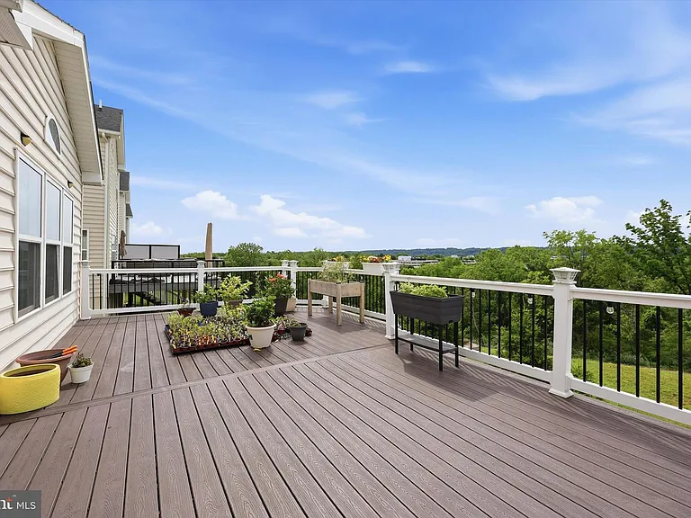 514 Quarry Point Rd — Photo 11
