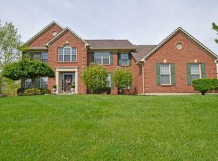 4147 Village Ridge Dr, Mason, OH 45040