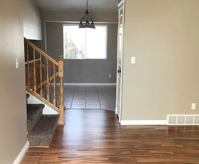 1010-3575 Westside Dr — Photo 2