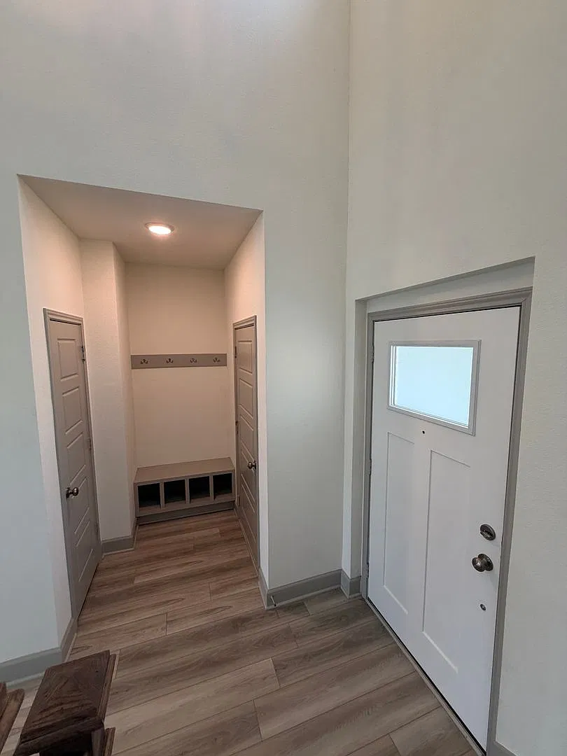 4 bed, 2016 sqft, $3,000 — Photo 3