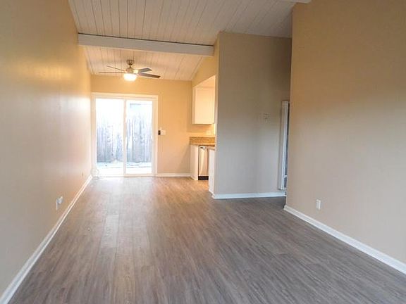 3rd image of 1803-1821 N Vulcan Ave